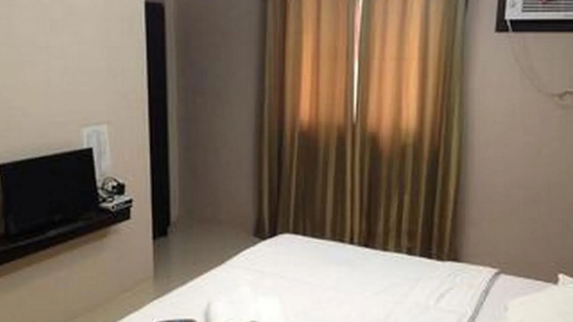 Hidden Pearl Hotel - Janus Luxury Suites Angeles