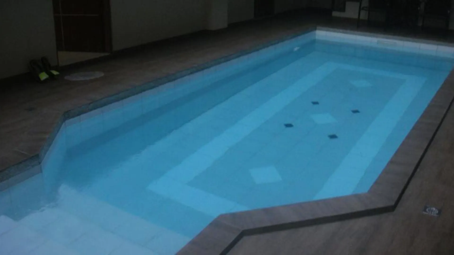 Hidden Pearl Hotel - Janus Luxury Suites Ángeles 3*,  Filipinas